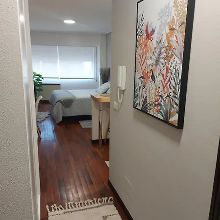 Apartment La *
