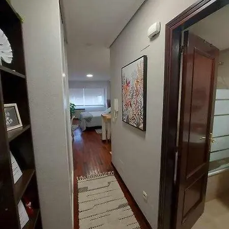 Apartment La *